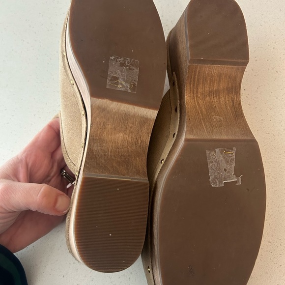 J. Crew suede clogs tan size 8 - Picture 7 of 9